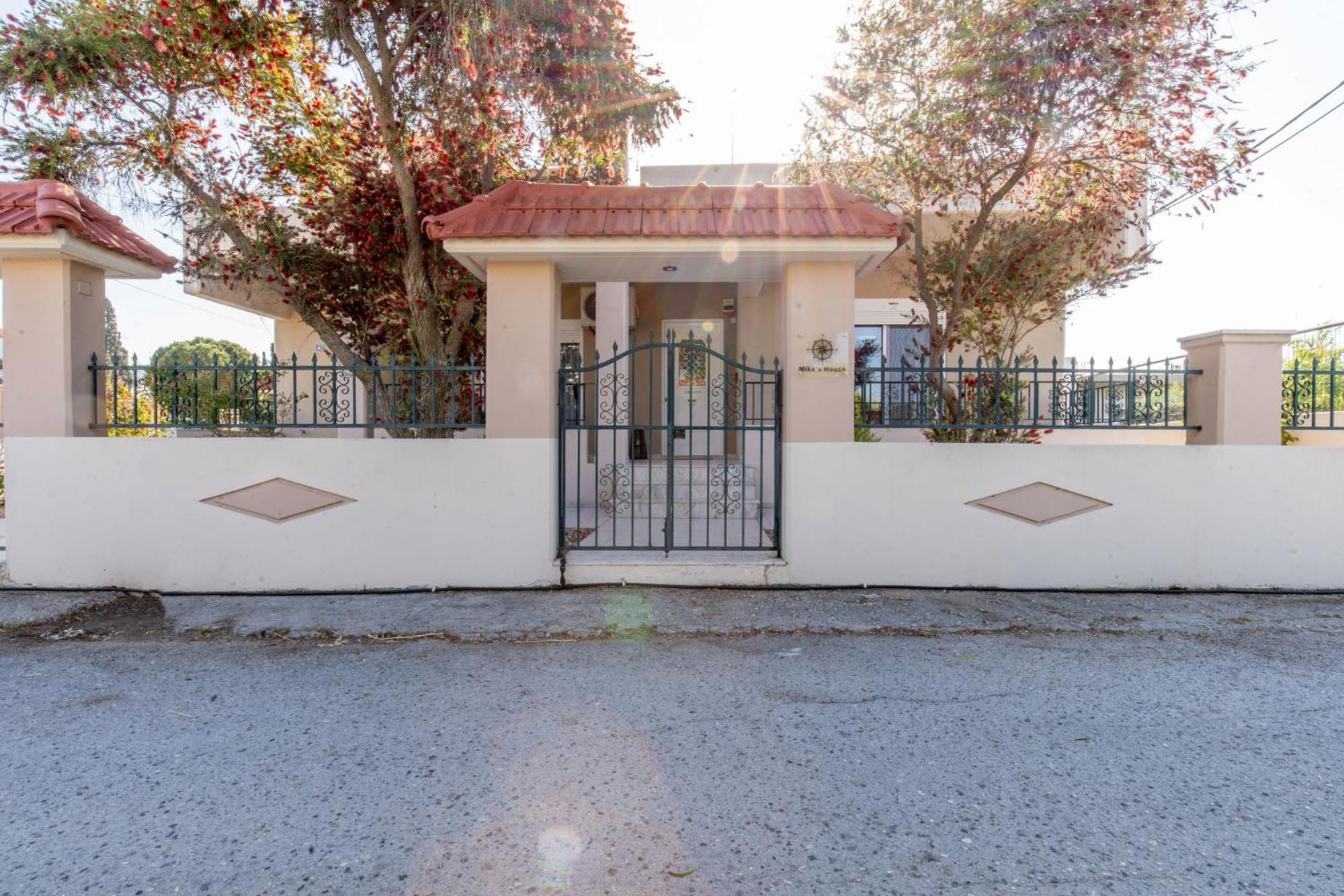 Mike's House In Near The Rhodes Holiday home *